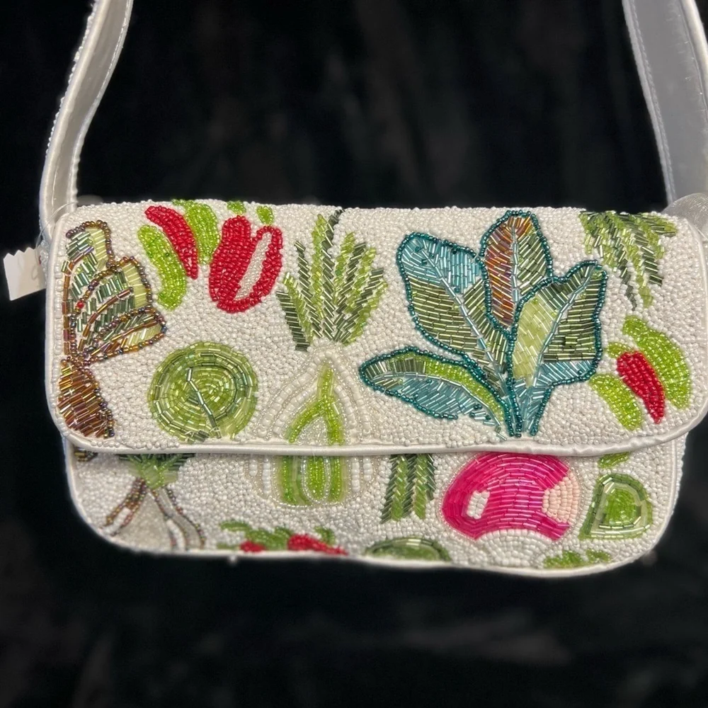 💚❤️Viral tik tok Made in India Tropical beaded shoulder bag-NWT❤️💚
